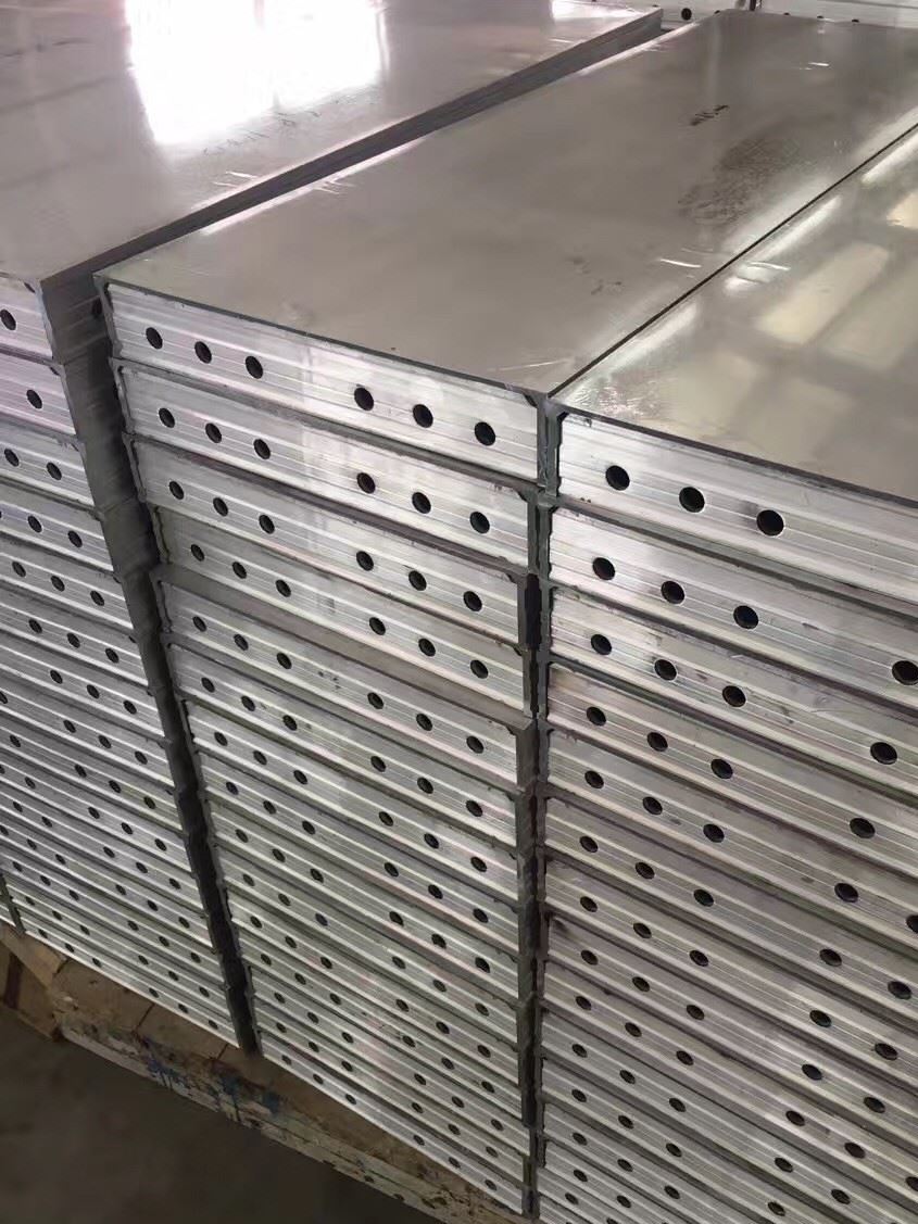 [0001]本实用新型涉及铝模板技术领域