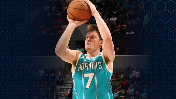 新秀克尼佩尔200记三分创历史 带领黄蜂冲击季后