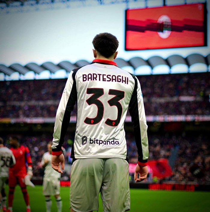 米兰逆转取胜 巴特萨吉绝杀助球队登顶积分榜