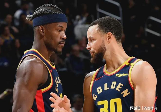 勇士奢侈税居高不下，季后赛战绩陷入尴尬困境