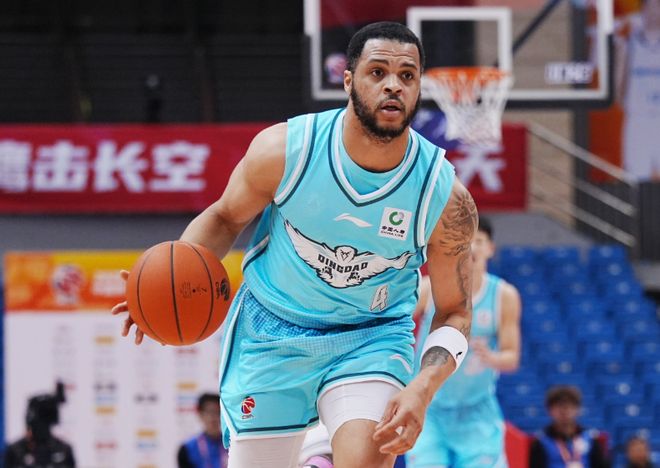 青岛双杀江苏终结连败 韦瑟斯庞砍27+6+7助引领狂