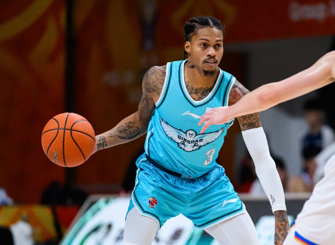 青岛双杀江苏终结连败 韦瑟斯庞砍27+6+7助引领狂