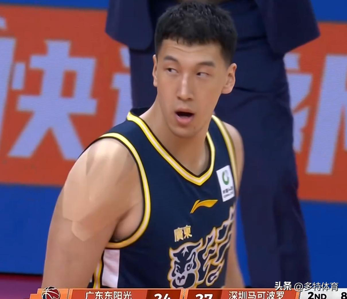 CBA常规赛奖项揭晓 杜锋落选卢伟夺冠 徐昕进步引